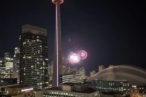 88 Blue Jays Way U2707