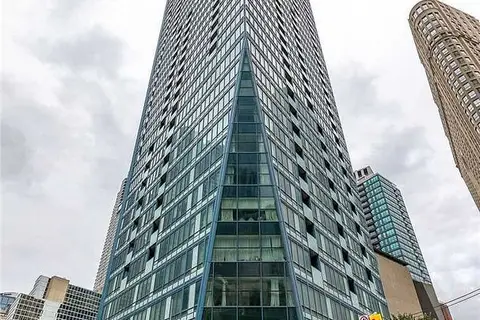 8 The Esplanade Avenue 3503