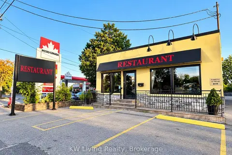 911 Sheppard Avenue W