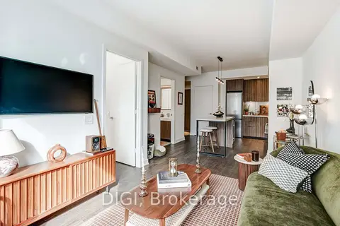 120 Ontario Street Q702