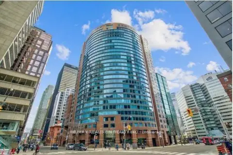 33 University Avenue 2404