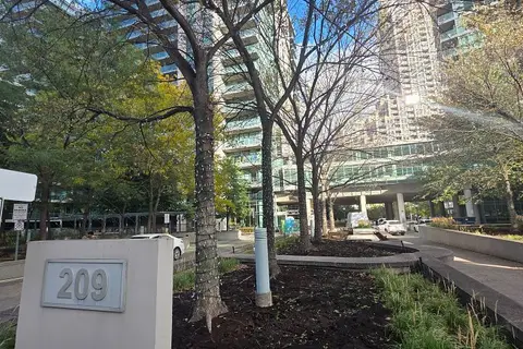 209 Fort York Boulevard 475