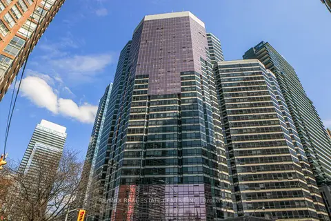1001 Bay Street 601