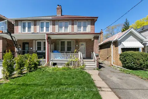 178 Douglas Avenue N Lower