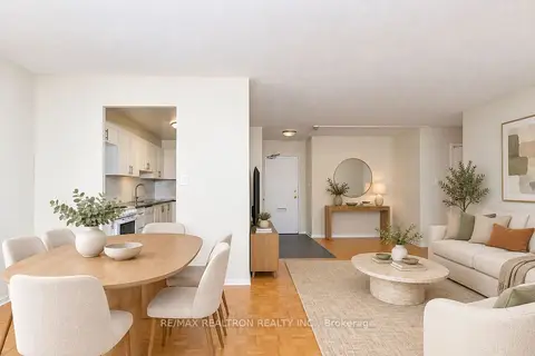 6200 Bathurst Street 1110