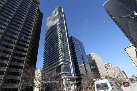 426 University Avenue 2801 (Den)