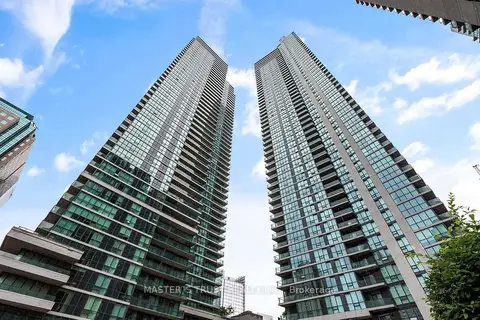 33 Bay Street 2710