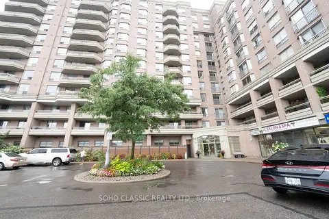 1700 Eglinton Avenue E 809