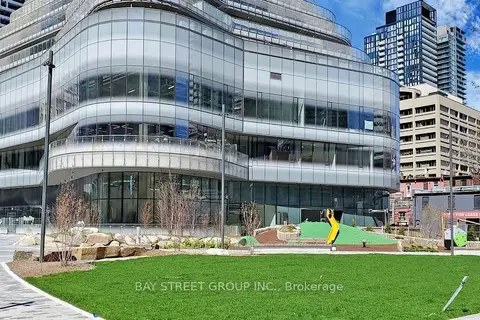11 Wellesley Street W 3306