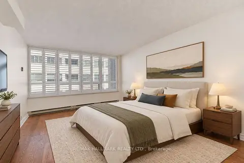1177 Yonge Street 403