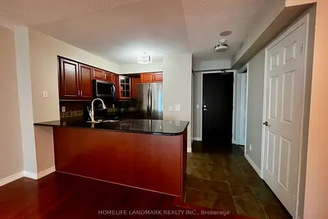 30 Grand Trunk Crescent 1708