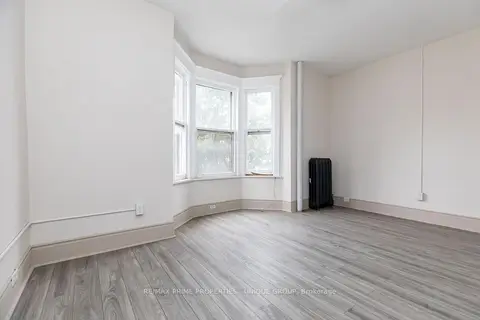 688 Bloor Street W 2