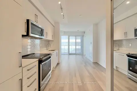 5180 Yonge Street 704