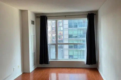 230 King Street E 1106
