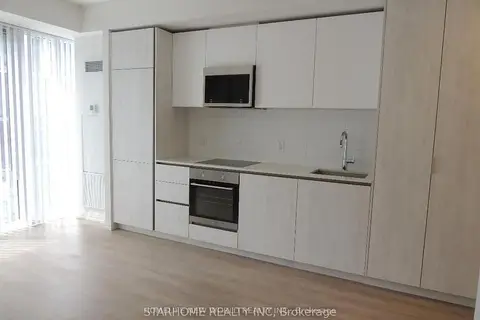 8 Widmer Street 1601