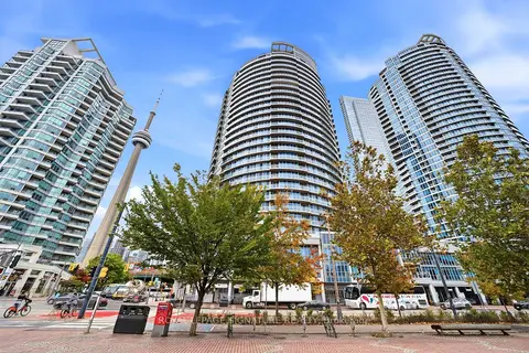 218 Queens Quay W 510