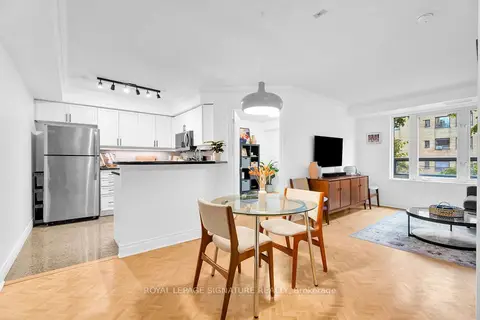 800 Spadina Road 301