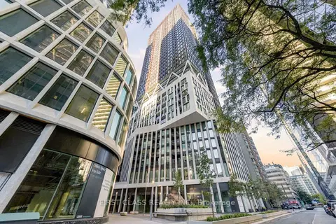 238 Simcoe Street 401