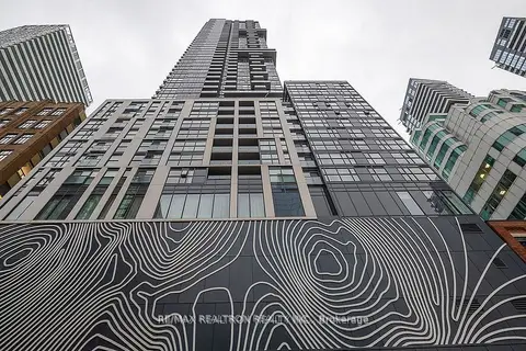87 Peter Street 3910
