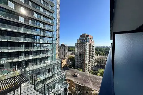 110 Broadway Avenue 1107