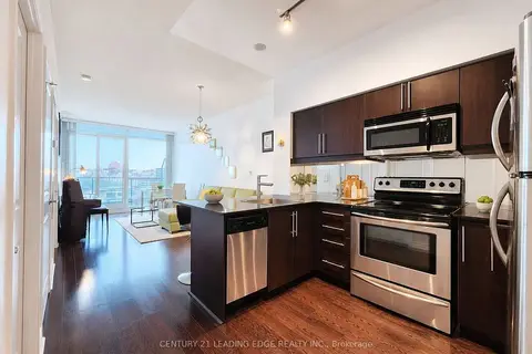 2885 Bayview Avenue 404