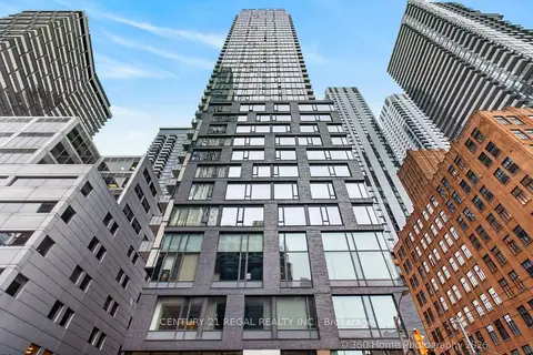101 Peter Street 2011