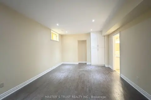 6 Cadmus Road