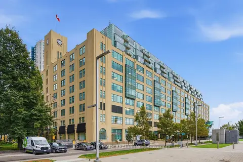 211 Queens Quay W 1105