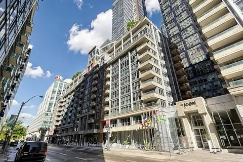 270 Wellington Street W 313