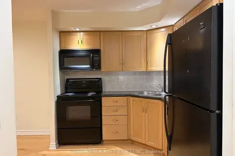 250 Wellington Street W 1445