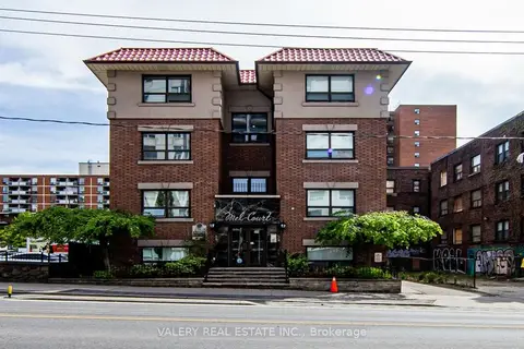 391 Sherbourne Street 303