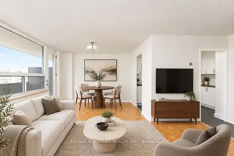 6200 Bathurst Street 708