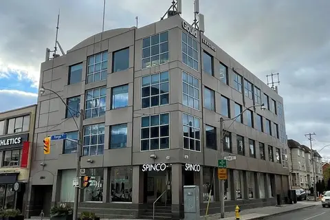 1220 Yonge Street 202