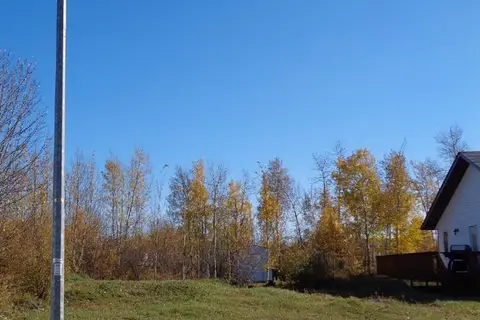 1 Bison Crescent