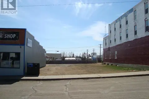 207,209 Main Street