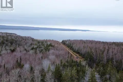 Lot 5 West Bay Highway
