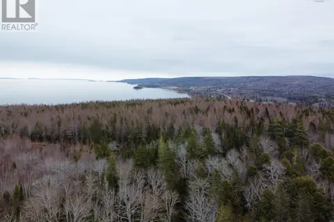 Lot 7 West Bay Highway