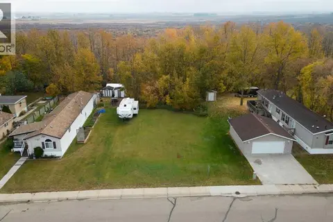 15 Mackenzie Drive