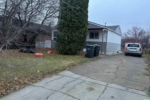 5203 51 AV