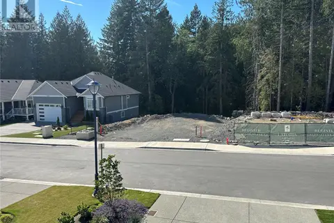 2153 Triangle Trail