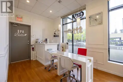 101 6983 KINGSWAY
