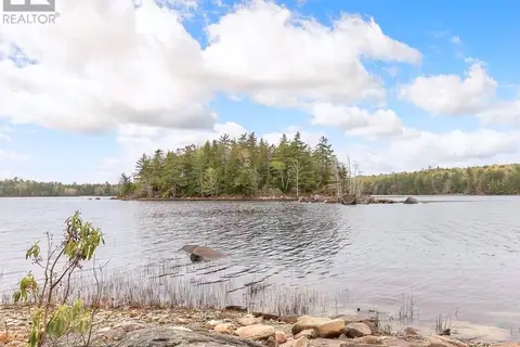 Lot 8 Narrows Road