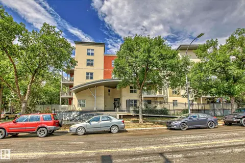 #115 10118 106 AV NW