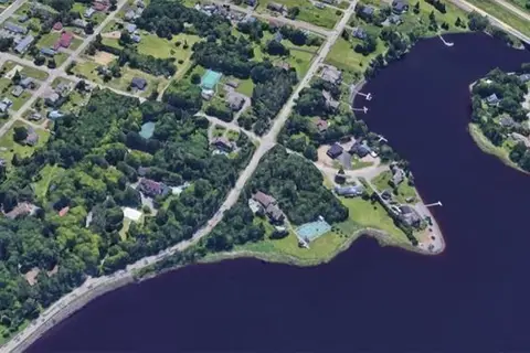 Lots Webster/Riverside