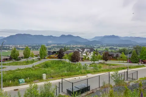 8 51076 FALLS COURT, Eastern Hillsides