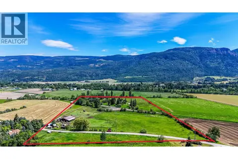93 Old Sicamous Road