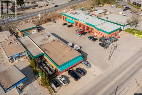 2865 B and 2929 Highway Drive