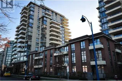 608 8120 LANSDOWNE ROAD