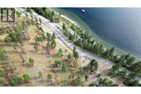 9775/9819 Okanagan Centre Road W