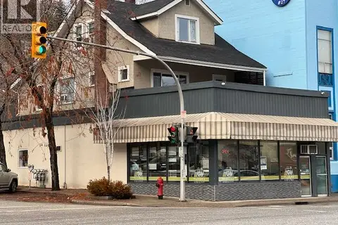 801 VICTORIA Street